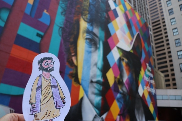 Flat Jesus visits Bob Dylan mural in Minneapolis | Sparkhouse Blog